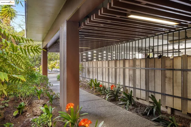 $639,000 | 2601 College Avenue, Unit 205, Berkeley, CA 94704