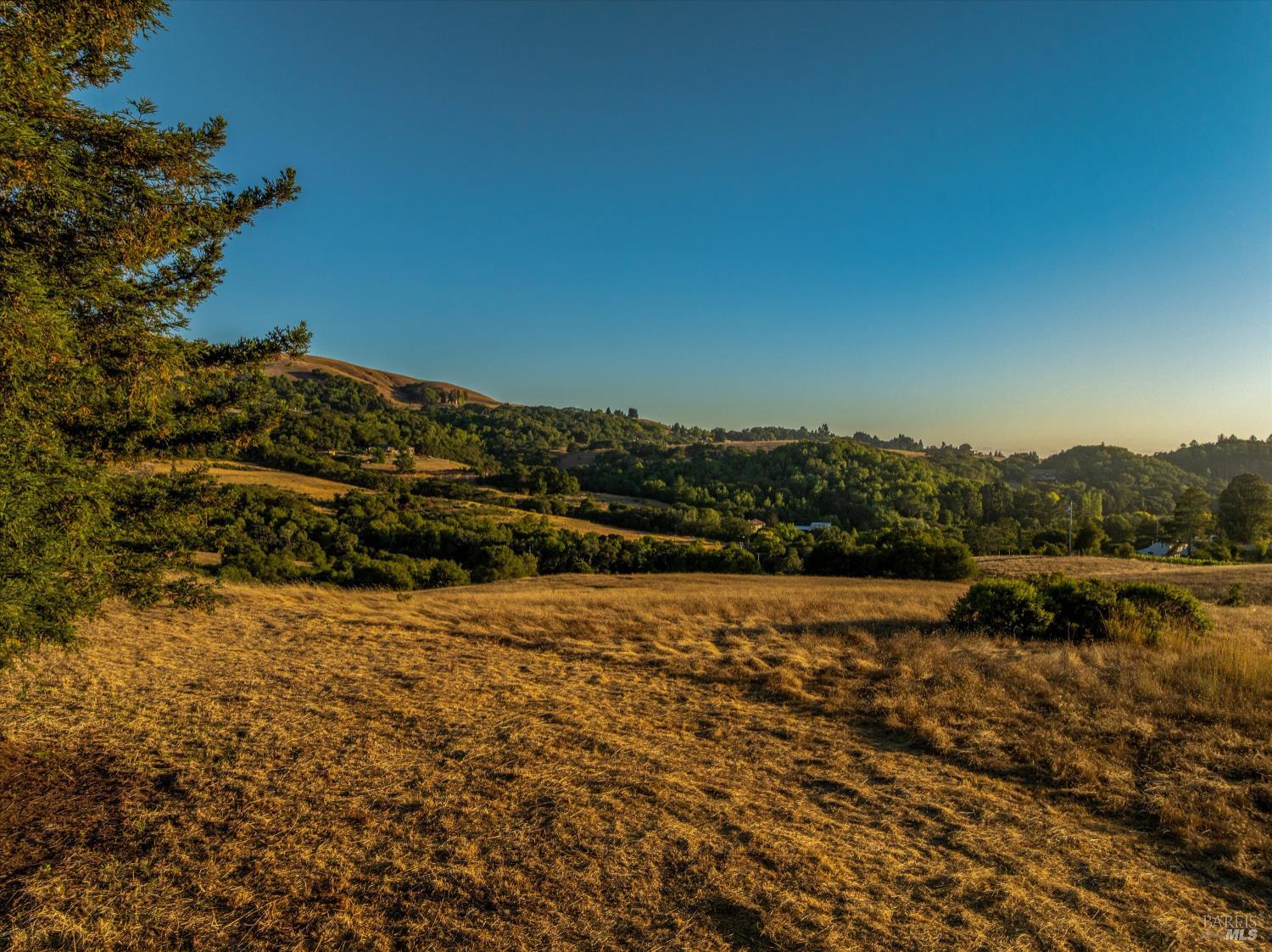 5291 Sonoma Mountain Road Santa Rosa, CA 95404 - Photo 4 of 33