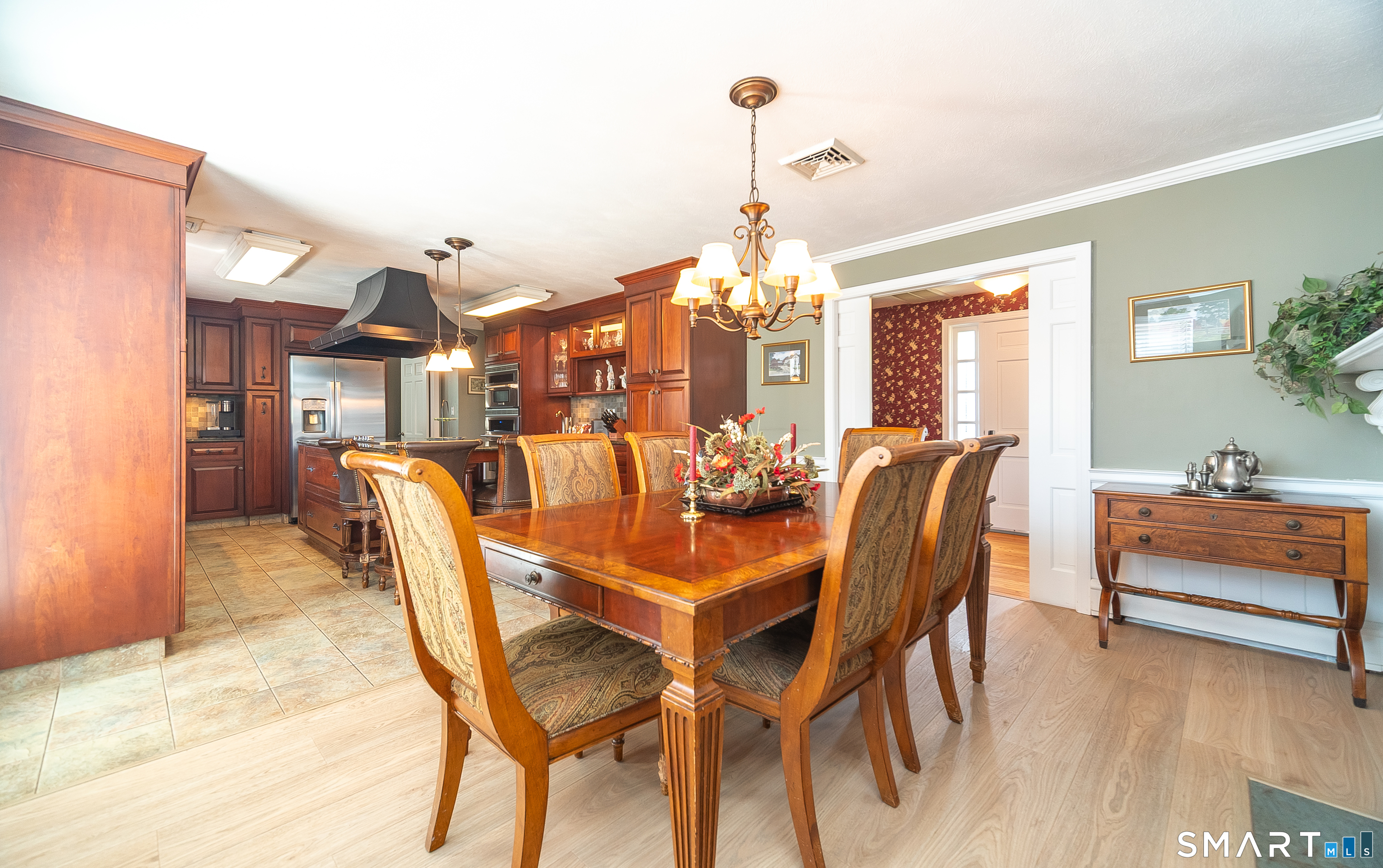 798 Wells Road Wethersfield, CT 06109 - Photo 8 of 39