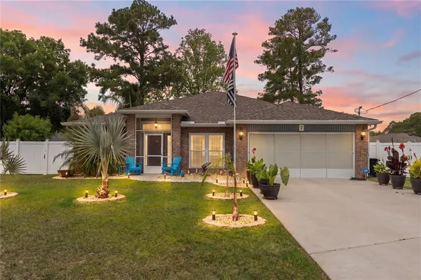 $369,900 | 7 Ranbay Place, Palm Coast, FL 32164