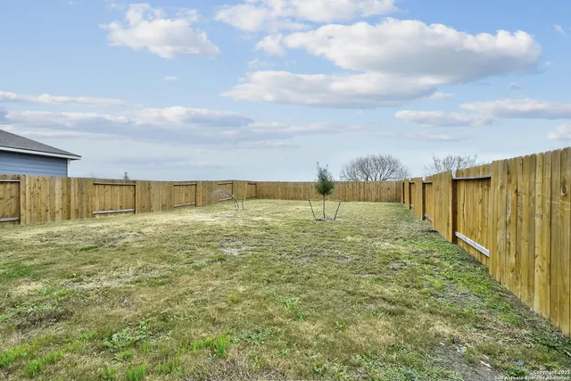 a view of an outdoor space