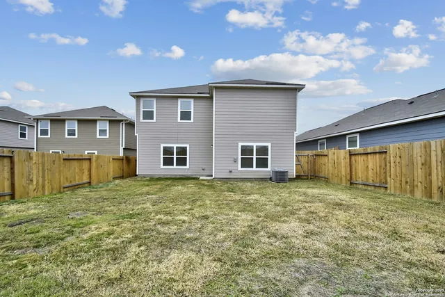 $1,995 | 11027 Chatham Court, Converse, TX 78109