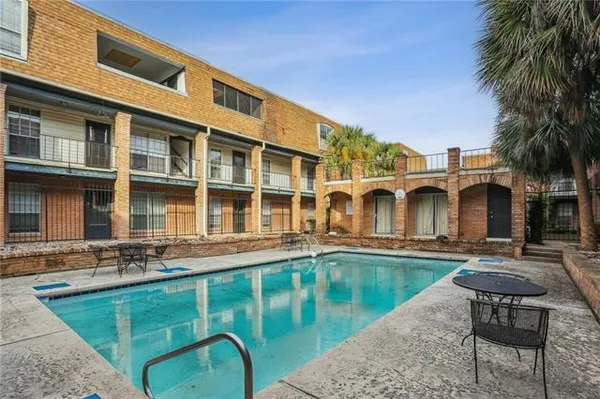 $169,000 | 3126 Edenborn Avenue, Unit 626, Metairie, LA 70002