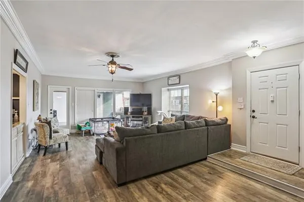 $169,000 | 3126 Edenborn Avenue, Unit 626, Metairie, LA 70002