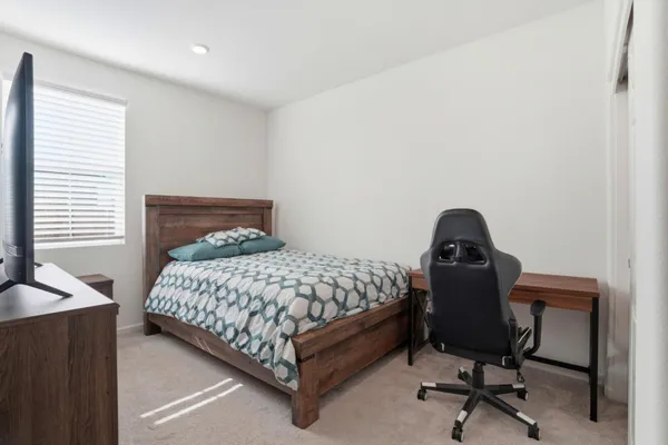 $519,999 | 1957 Apiary Way, Hughson, CA 95326