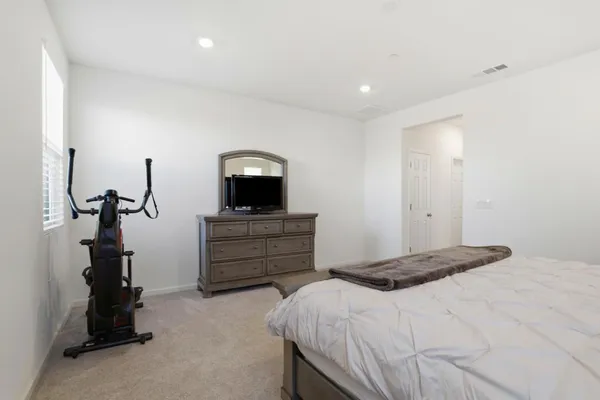 $519,999 | 1957 Apiary Way, Hughson, CA 95326