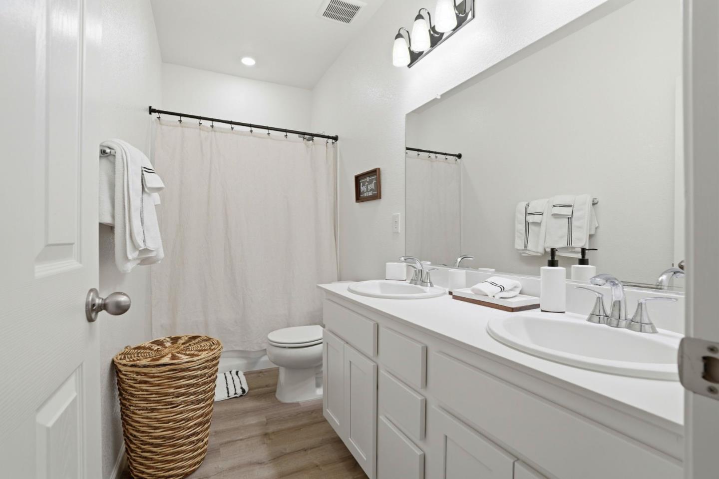 1957 Apiary Way Hughson, CA 95326 - Photo 28 of 37