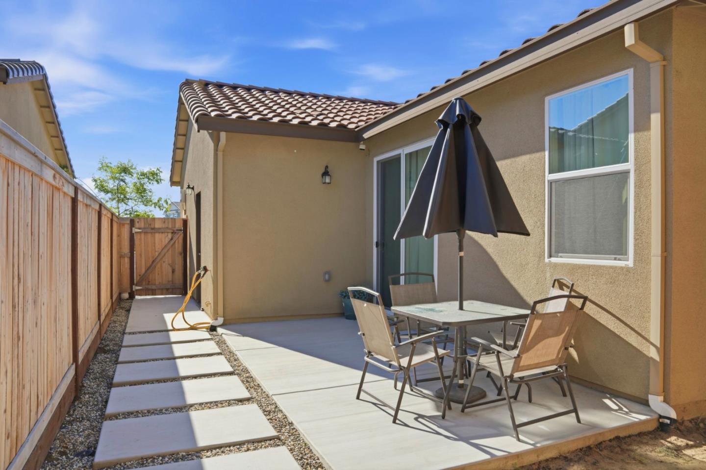 1957 Apiary Way Hughson, CA 95326 - Photo 33 of 37