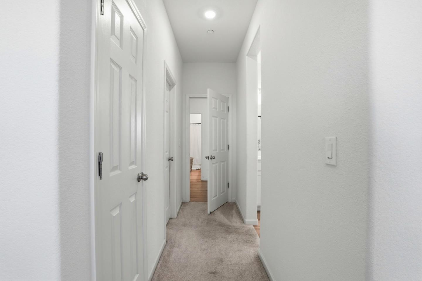 1957 Apiary Way Hughson, CA 95326 - Photo 10 of 37