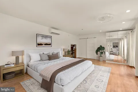 $2,825,000 | 3446 Oakwood Terrace Northwest, Washington, DC 20010