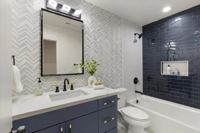 $1,599,000 | 7911 Terraza Disoma, Carlsbad, CA 92009