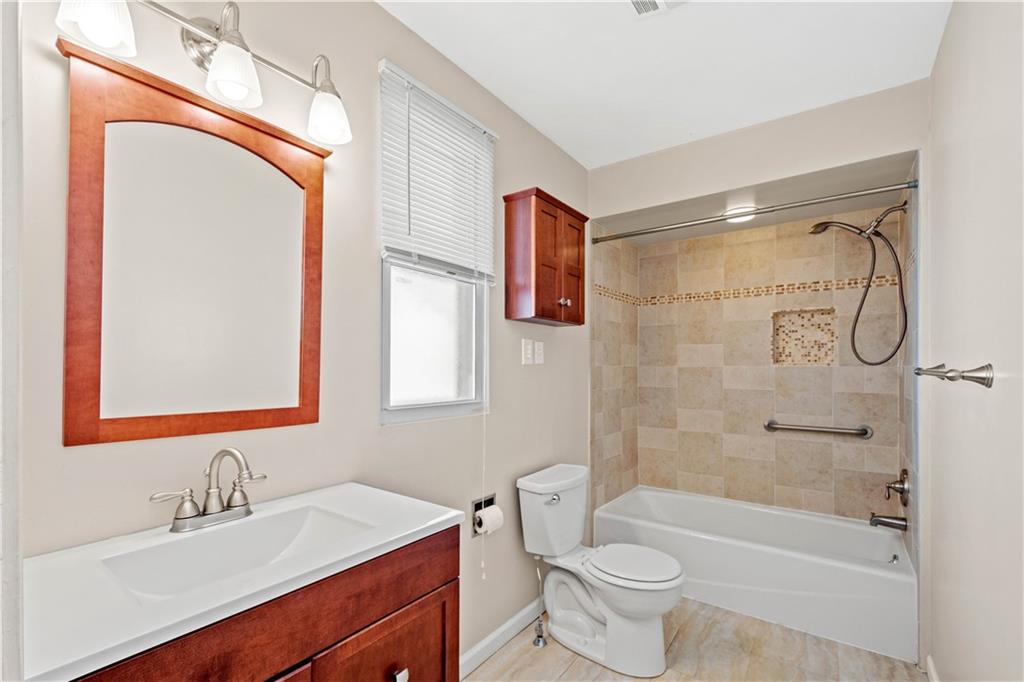 412 Grove Street McKees Rocks, PA 15136 - Photo 14 of 23 Gallery Image 14