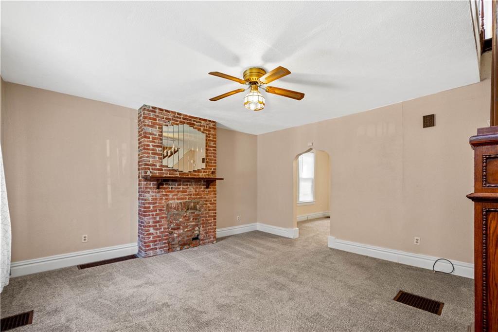 412 Grove Street McKees Rocks, PA 15136 - Photo 3 of 23 Gallery Image 3