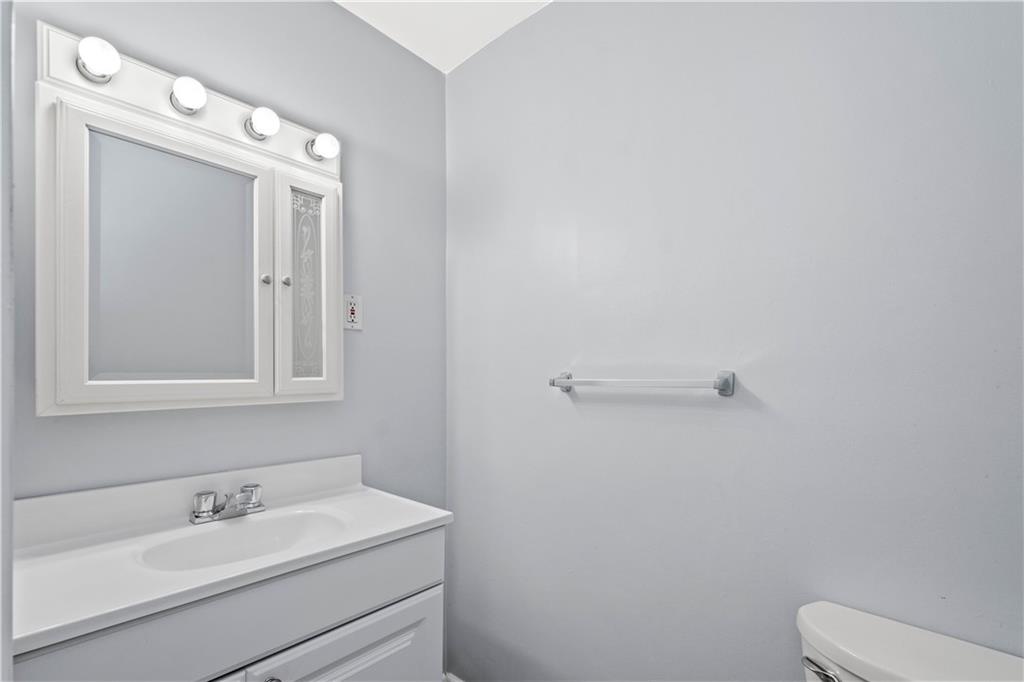 412 Grove Street McKees Rocks, PA 15136 - Photo 6 of 23 Gallery Image 6