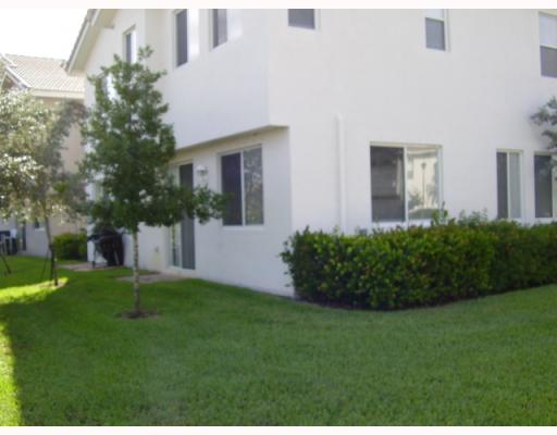 3275 Laurel Ridge Circle Riviera Beach, FL 33404 - Photo 3 of 4 Additional Photo