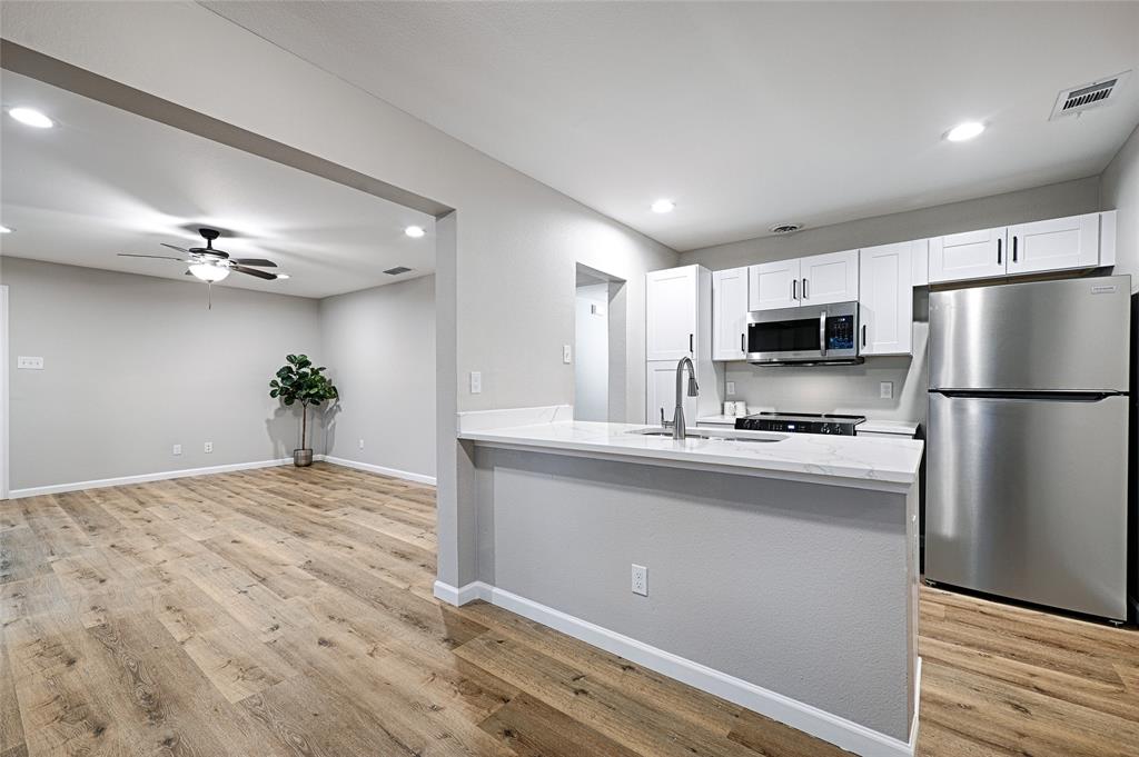 5820 Sandhurst Lane, Unit B Dallas, TX 75206 - Photo 1 of 1 Fantastic, open layout with sleek upgrades!