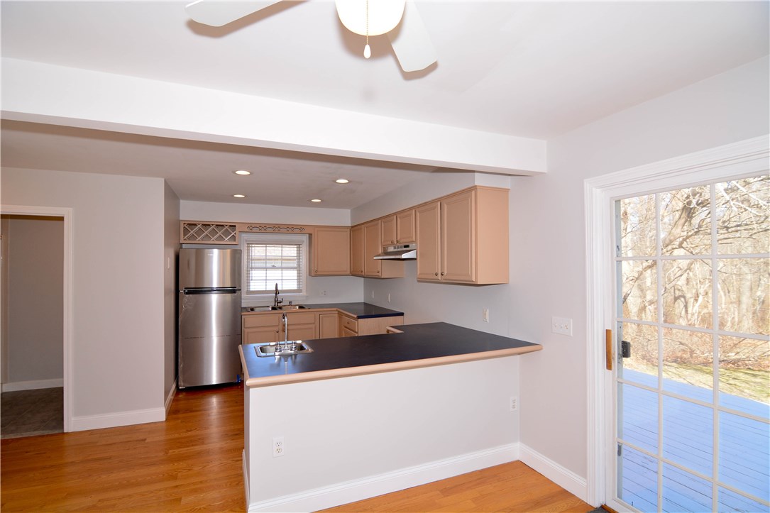 420 Boston Neck Road North Kingstown, RI 02852 - Photo 12 of 29