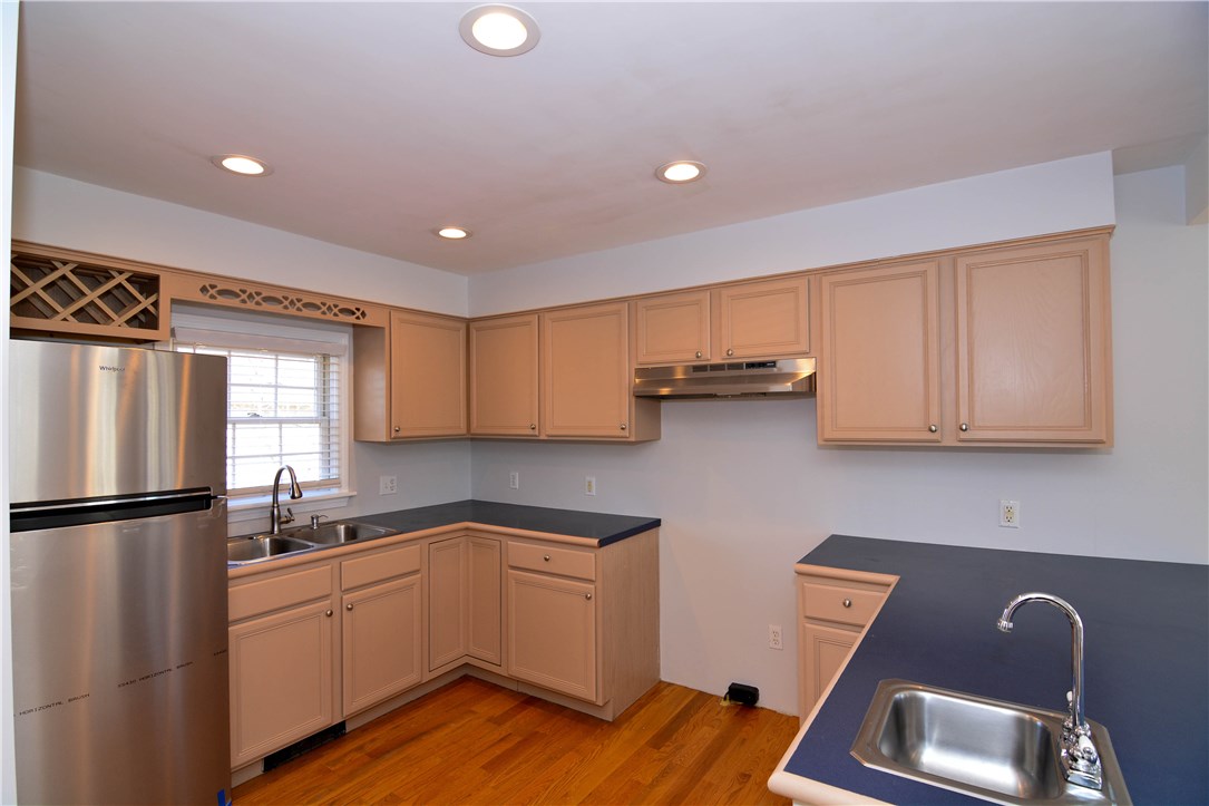 420 Boston Neck Road North Kingstown, RI 02852 - Photo 14 of 29