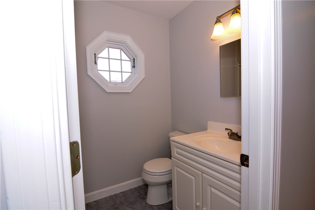 420 Boston Neck Road North Kingstown, RI 02852 - Photo 19 of 29