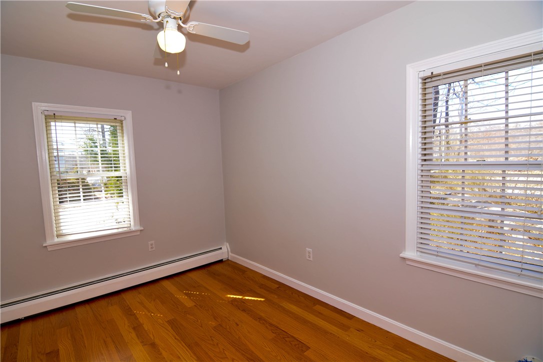 420 Boston Neck Road North Kingstown, RI 02852 - Photo 22 of 29 Den/Guest Room