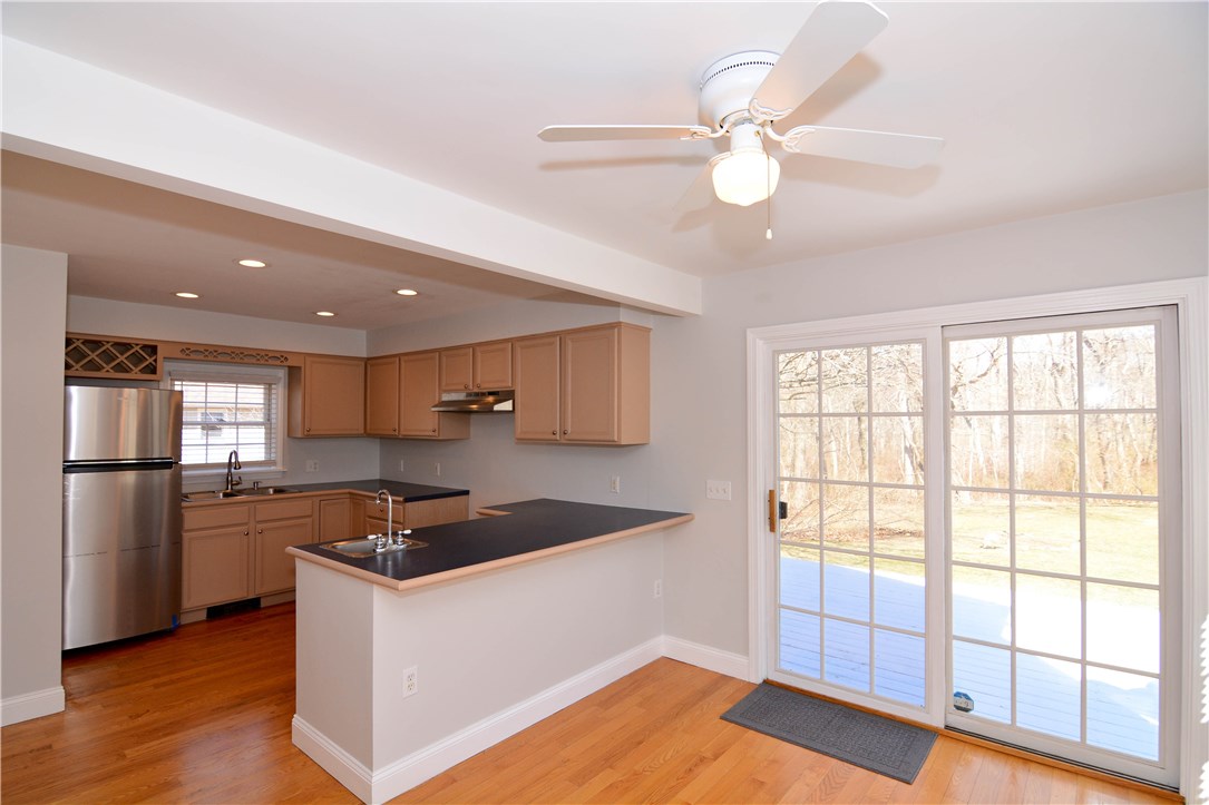 420 Boston Neck Road North Kingstown, RI 02852 - Photo 10 of 29