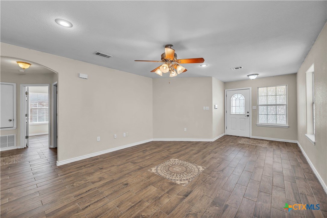 131 Gehler Circle Nolanville, TX 76559 - Photo 5 of 28