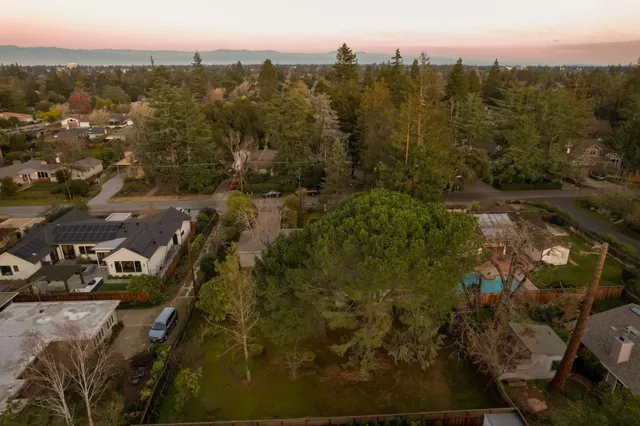$5,495,000 | 124 Osage Avenue, Los Altos, CA 94022