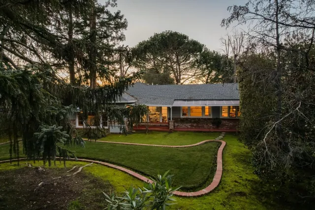 $5,495,000 | 124 Osage Avenue, Los Altos, CA 94022