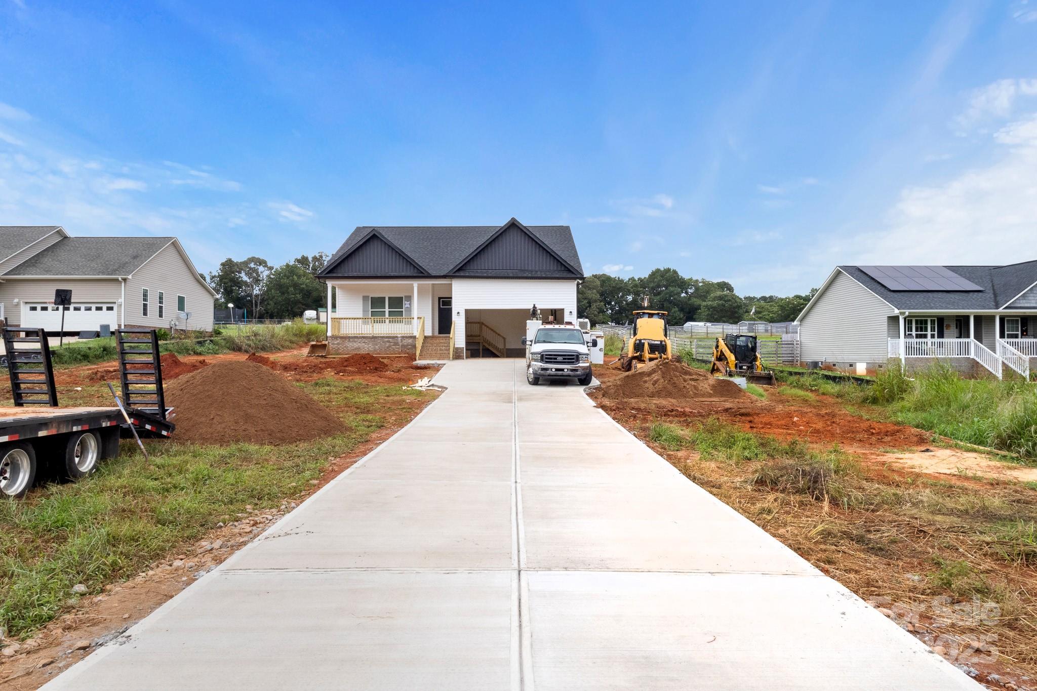 2508 Rock Dam Road Harmony, NC 28634 - Photo 2 of 32