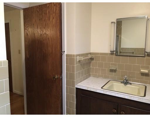 137 Old County Road Lancaster, MA 01523 - Photo 15 of 25