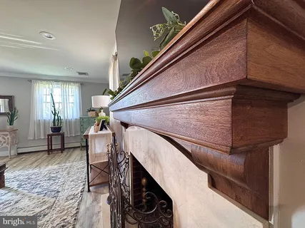 a view of entryway livingroom and hall