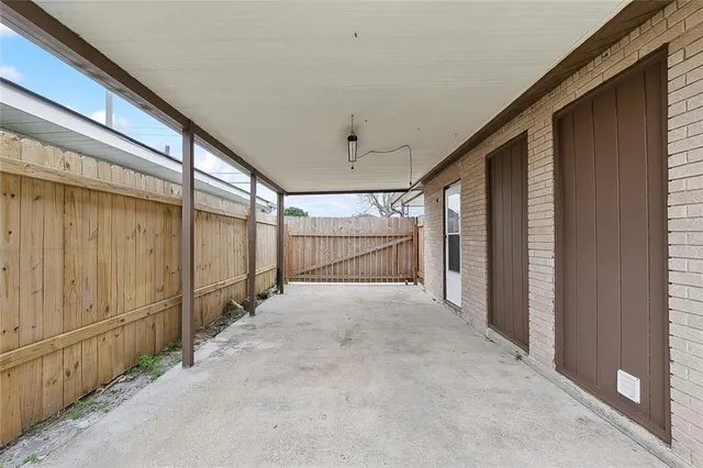 $179,900 | 3013 Volpe Drive, Chalmette, LA 70043