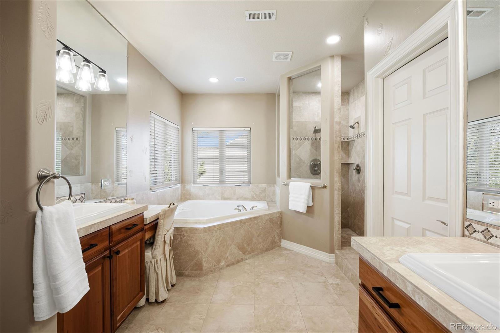 1102 Buffalo Ridge Road Castle Pines, CO 80108 - Photo 26 of 44 Gallery Image 26