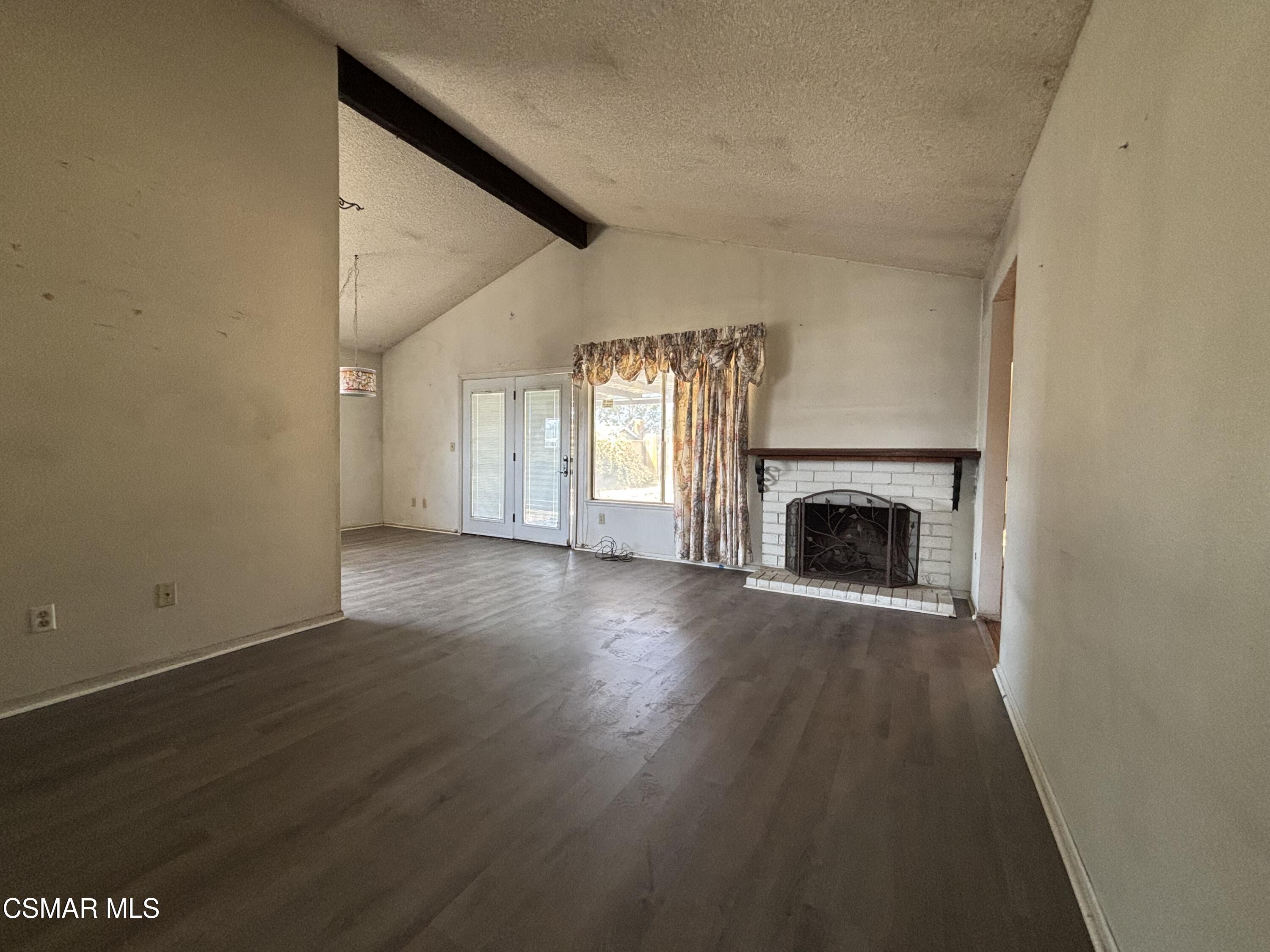 44013 Raysack Avenue Lancaster, CA 93535 - Photo 2 of 14 IMG_6925 2