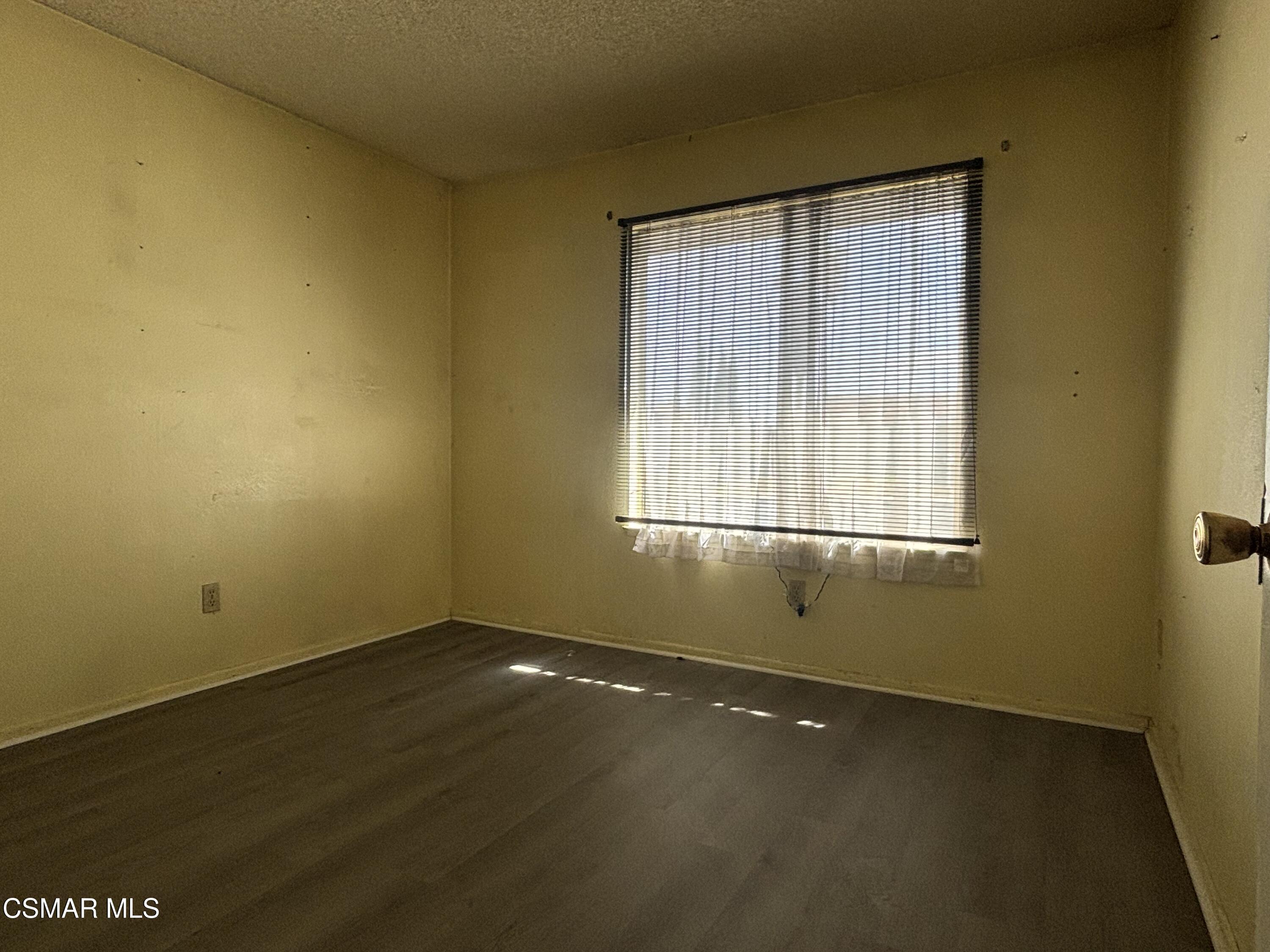 44013 Raysack Avenue Lancaster, CA 93535 - Photo 6 of 14 IMG_6912 2