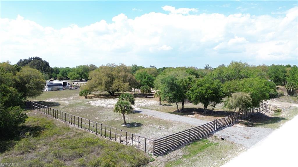 180 North Datil Street Clewiston, FL 33440 - Photo 1 of 11 a view of a basketball court