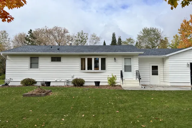 $349,900 | 9144 Crestview Drive, St. Joseph, MN 56374