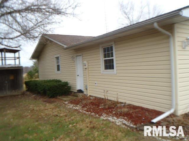 14858 East Clearview Road Mount Vernon, IL 62864 - Photo 3 of 12
