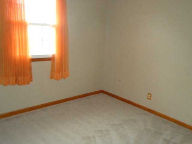 14858 East Clearview Road Mount Vernon, IL 62864 - Photo 7 of 12