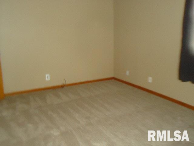 14858 East Clearview Road Mount Vernon, IL 62864 - Photo 8 of 12