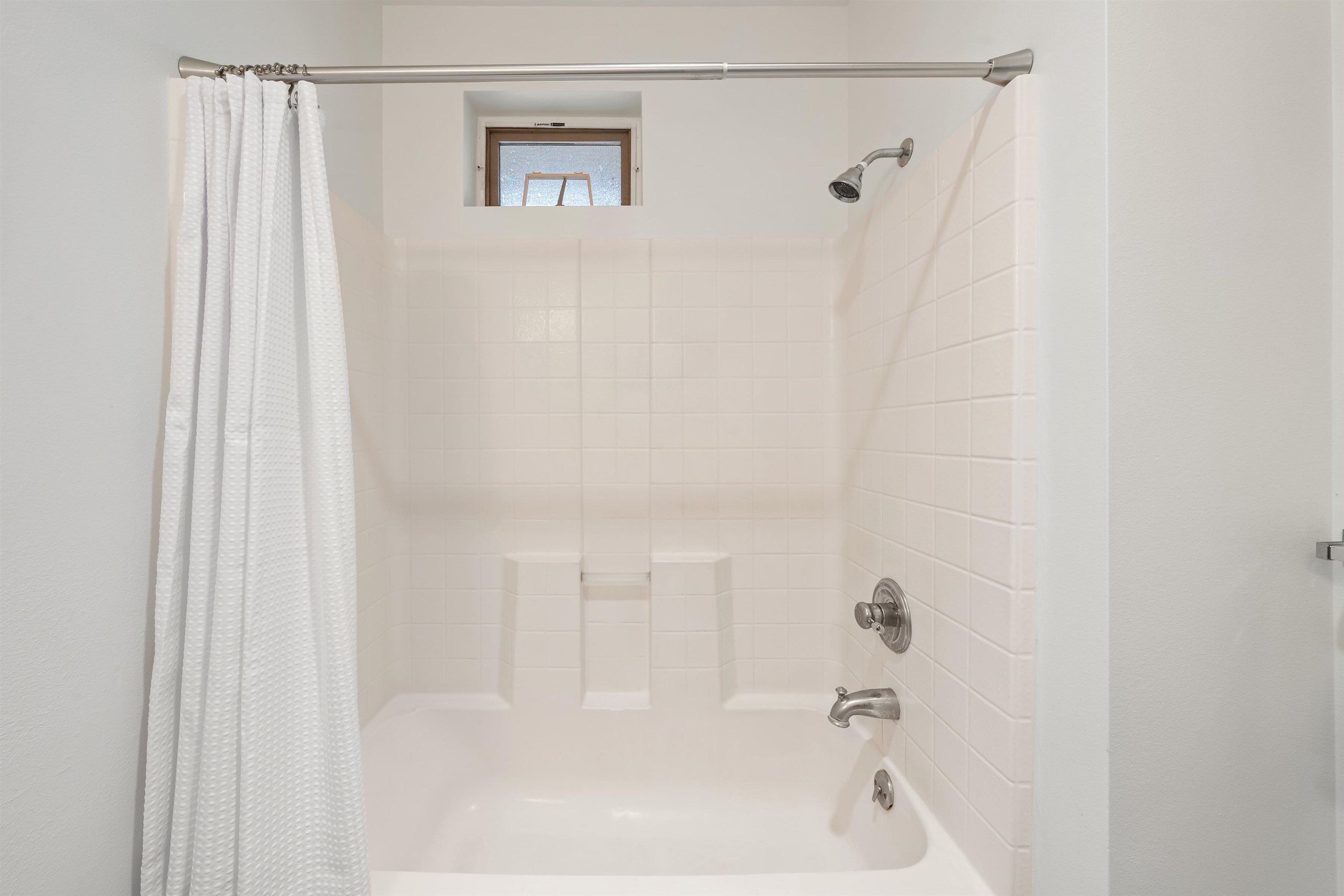 3708 Lower Honoapiilani Road, Unit E20 Lahaina, HI 96761 - Photo 18 of 31