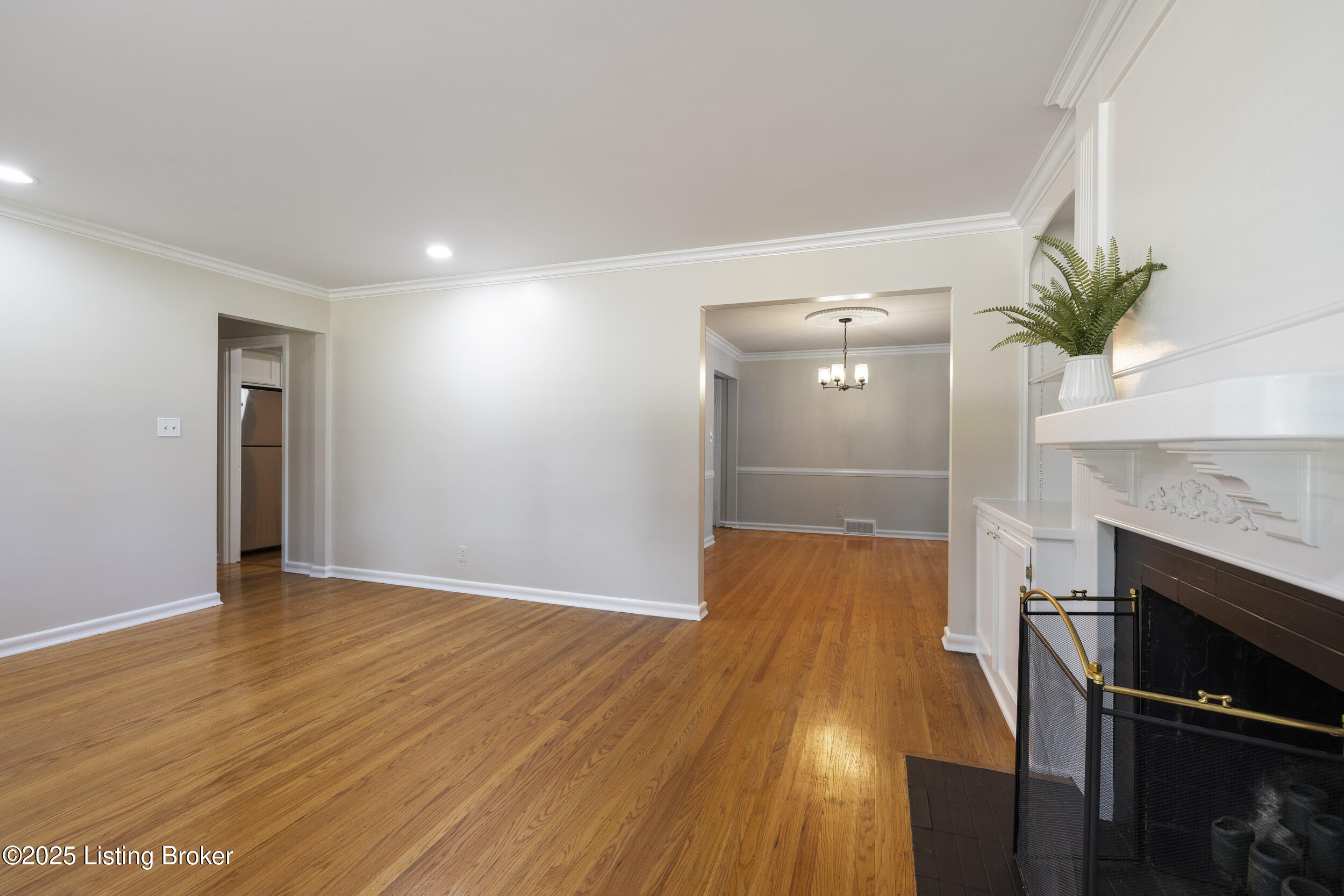 222 Brunswick Road Louisville, KY 40207 - Photo 6 of 40 3U8A7387
