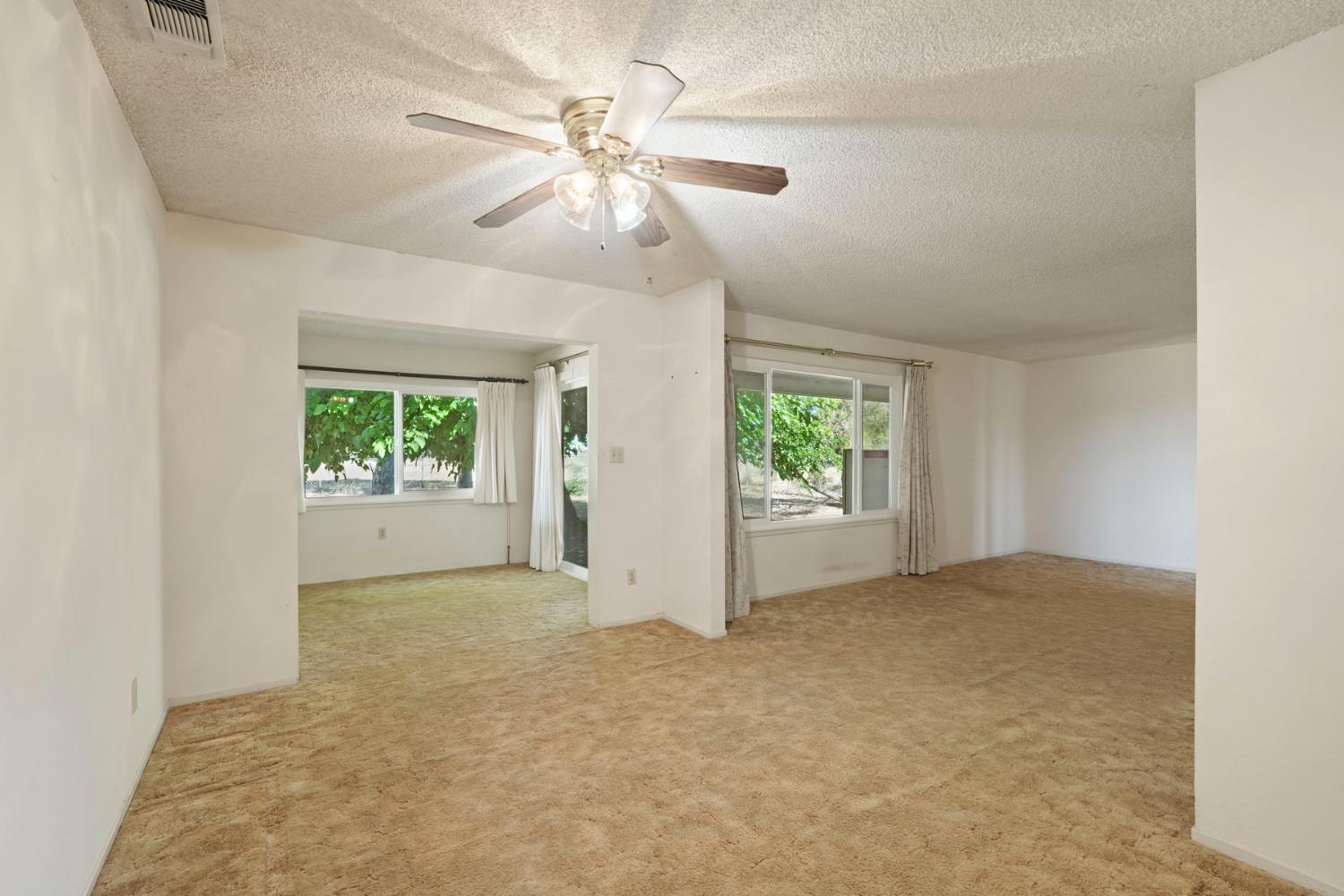 9480 Sunflower Road Wilton, CA 95693 - Photo 8 of 44 Gallery Image 8