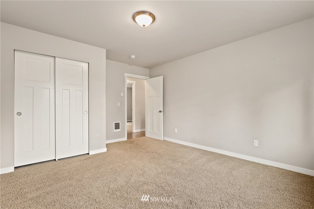 17724 Pendleton Street Southwest Rochester, WA 98579 - Photo 15 of 26