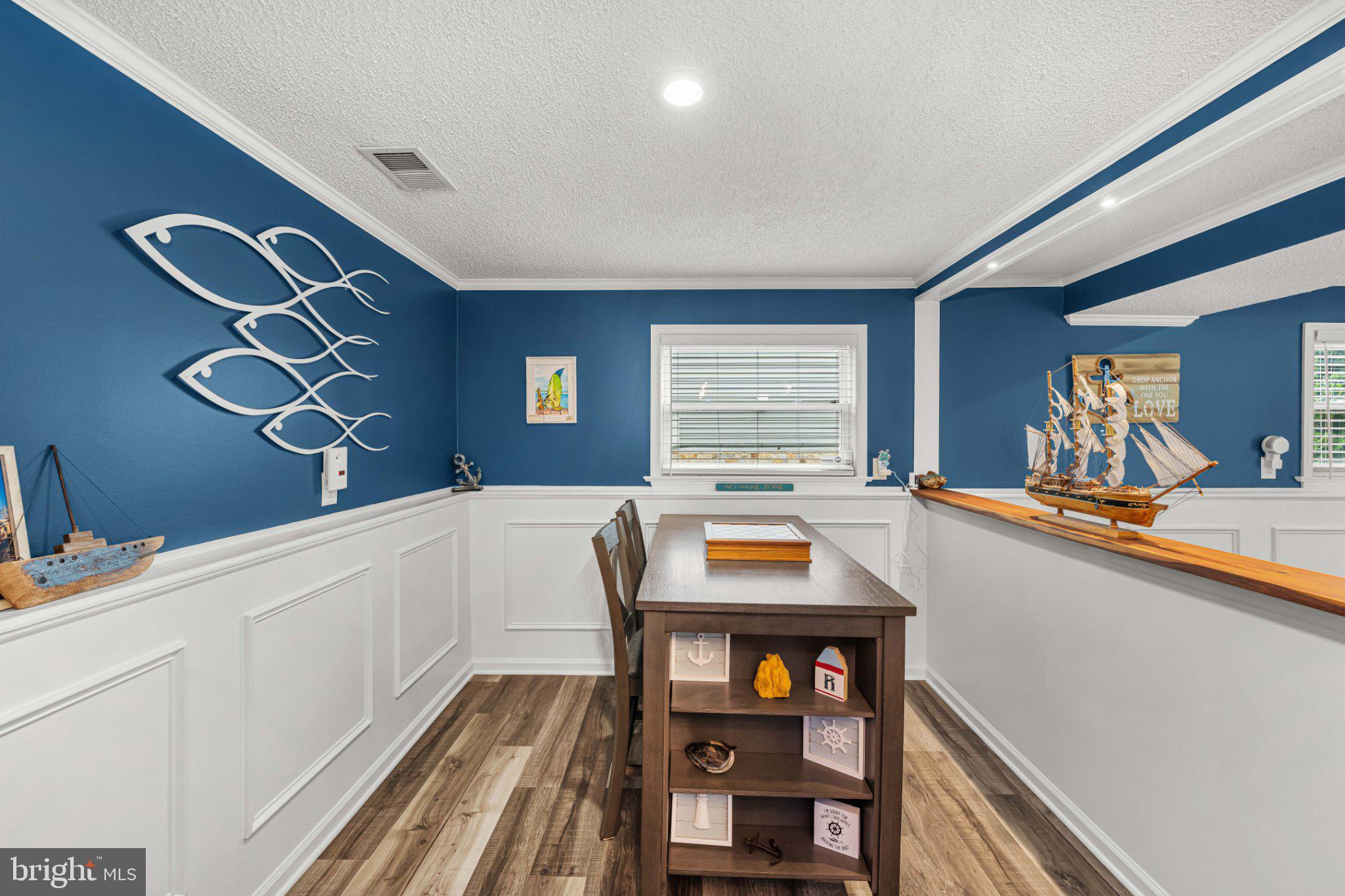 8 Dan Road Hamilton, NJ 08620 - Photo 37 of 49 Coastal charm in a serene workspace.