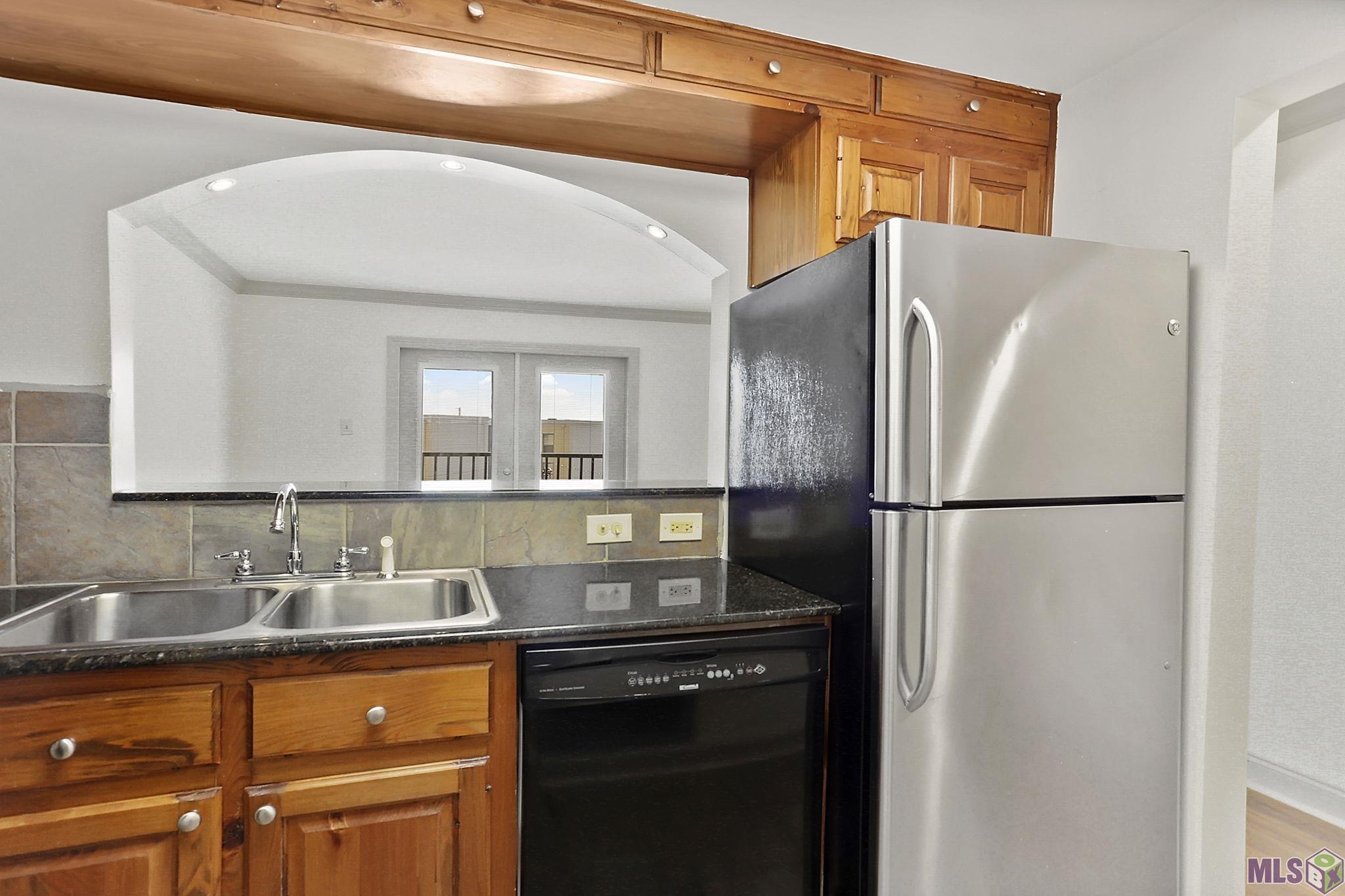 2045 North 3rd Street, Unit 404 Baton Rouge, LA 70802 - Photo 4 of 19