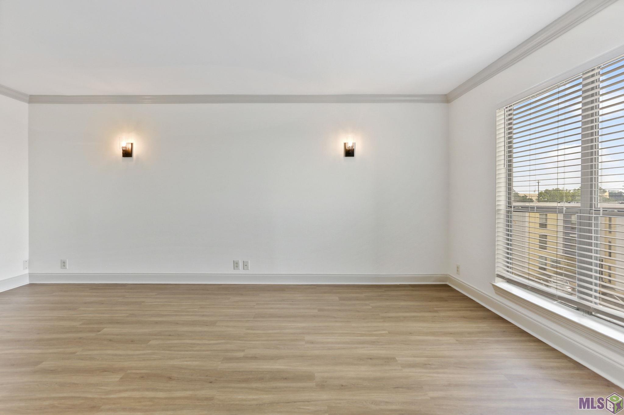 2045 North 3rd Street, Unit 404 Baton Rouge, LA 70802 - Photo 9 of 19 Master Suite