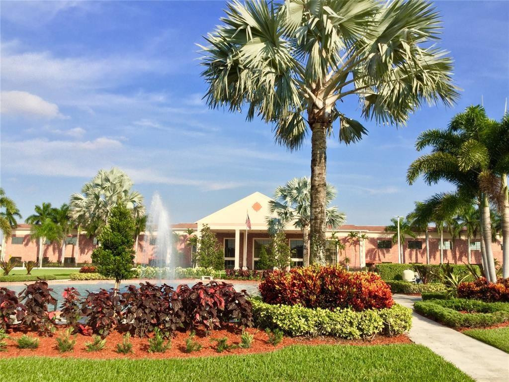 2045 Rexford Drive, Unit 2045 Boca Raton, FL 33434 - Photo 13 of 14 Club House