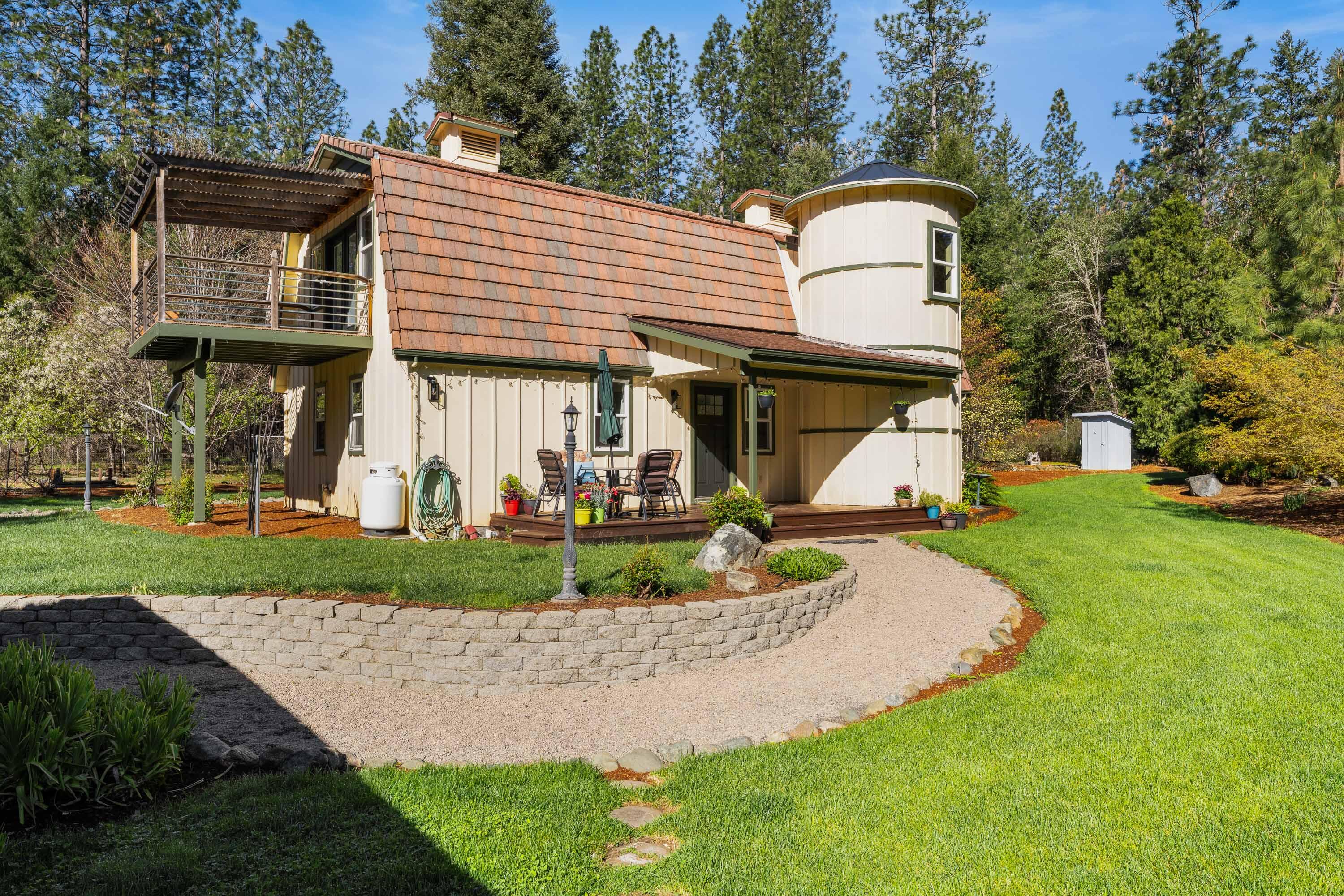 1630 Powell Creek Road Williams, OR 97544 - Photo 4 of 62 27-EXT (19 of 24)