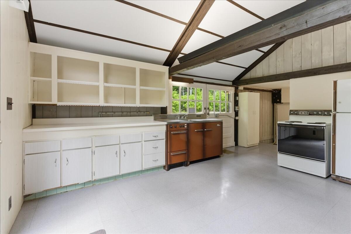 89 Bryant Road Buckfield, ME 04220 - Photo 47 of 72 Kitchen